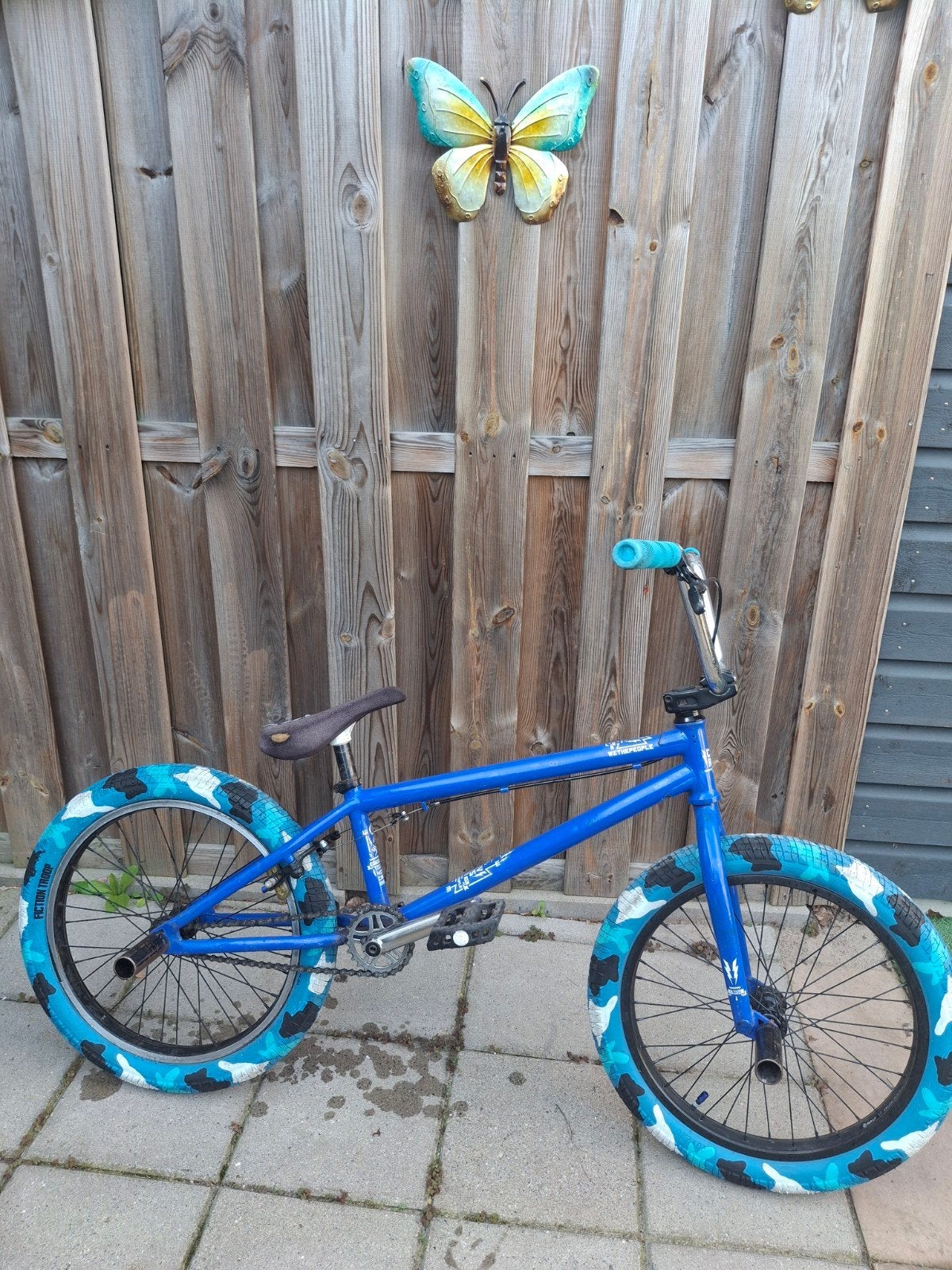 Blauwe BMX met unieke camouflage banden, Fietsen en Brommers, Ophalen, Gebruikt, Staal, 20 tot 24 inch