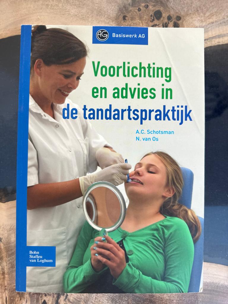 Voorlichting en advies in de tandartspraktijk, Ophalen of Verzenden, Beta, Zo goed als nieuw, MBO