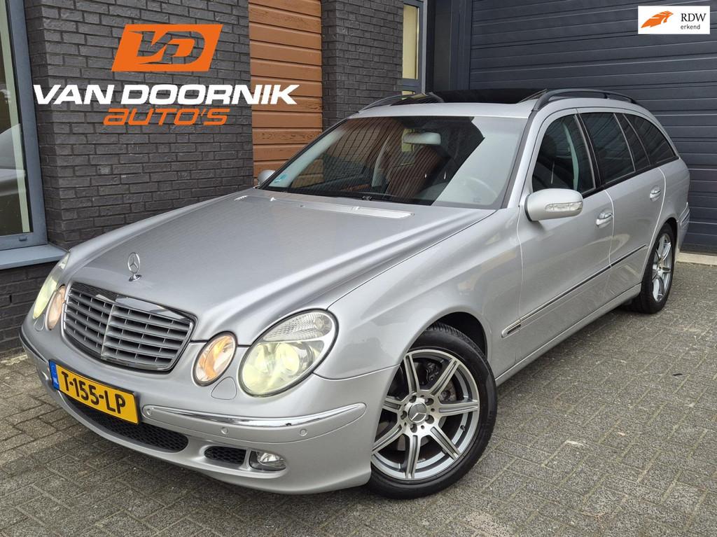 Mercedes-Benz E-klasse Combi 500 V8 Elegance 4-Matic 306PK X, Auto's, Mercedes-Benz, Automaat, Gebruikt, Leder, Vierwielaandrijving