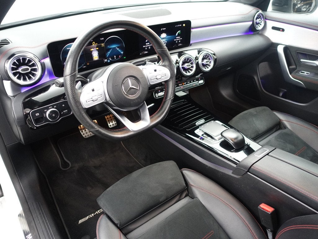 Mercedes-Benz CLA-Klasse 180 AMG Night Edition Aut- Panorama, Auto's, Mercedes-Benz, CLA, 136 pk, Gebruikt, 4 cilinders