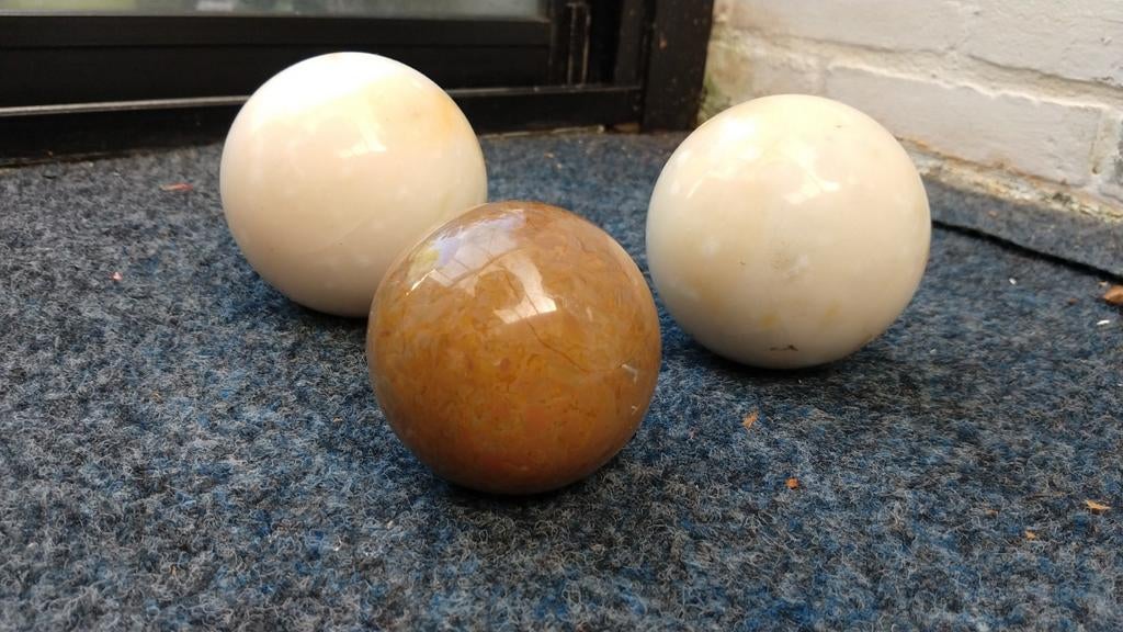 Grote maansteen ballen 17,50€ p/st. 45 voor 3, Ophalen, Steen/keramiek