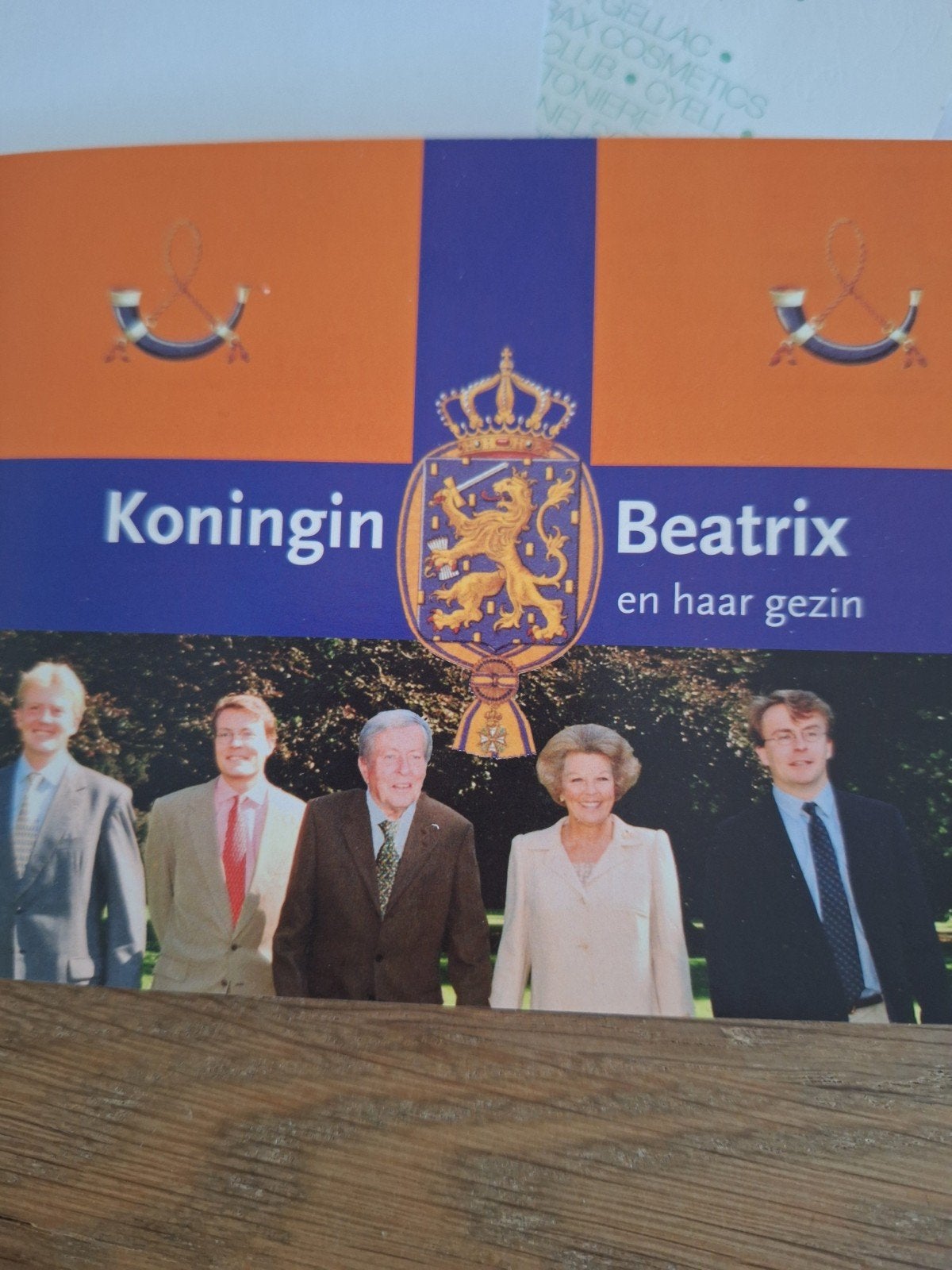 Postzegelboekje Koningin Beatrix en haar gezin (2004), Ophalen of Verzenden