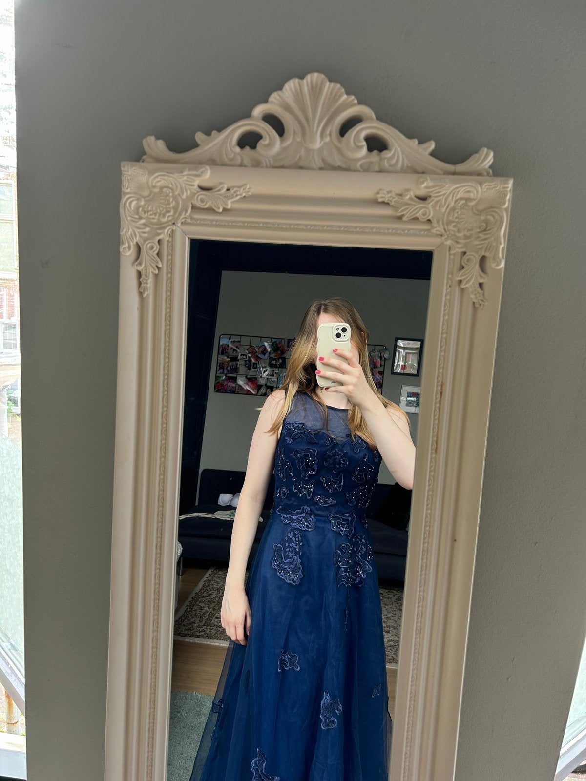 Prachtige donkerblauwe galajurk met borduursels, Kleding | Dames, Jurken, Blauw, Ophalen of Verzenden, Zo goed als nieuw, Maat 36 (S)