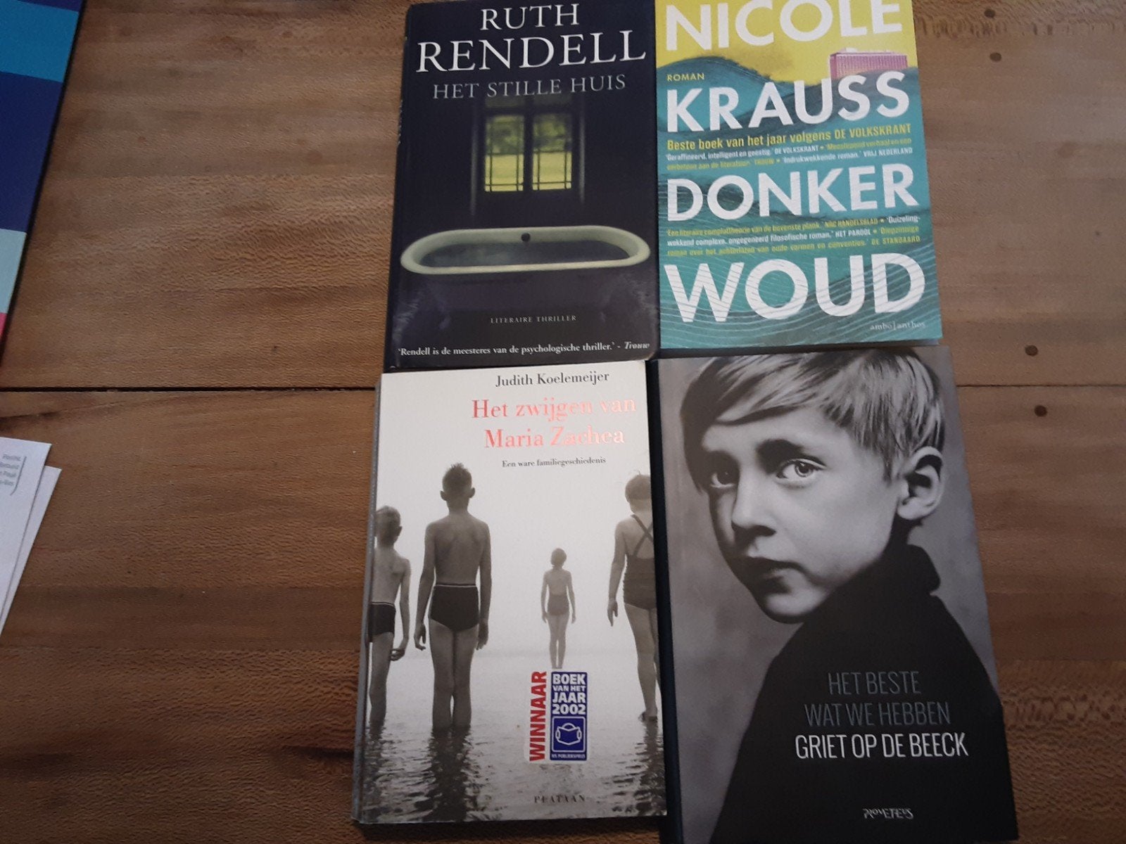 4x  boek fam. geschiedenis , intriges, Ophalen of Verzenden