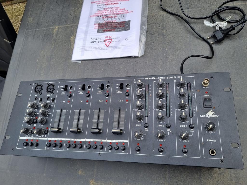 Monacor MPX-44/S 4-kanaals 3-zone PA-mixer, Muziek en Instrumenten, Ophalen, Gebruikt, Minder dan 5 kanalen, Microfooningang