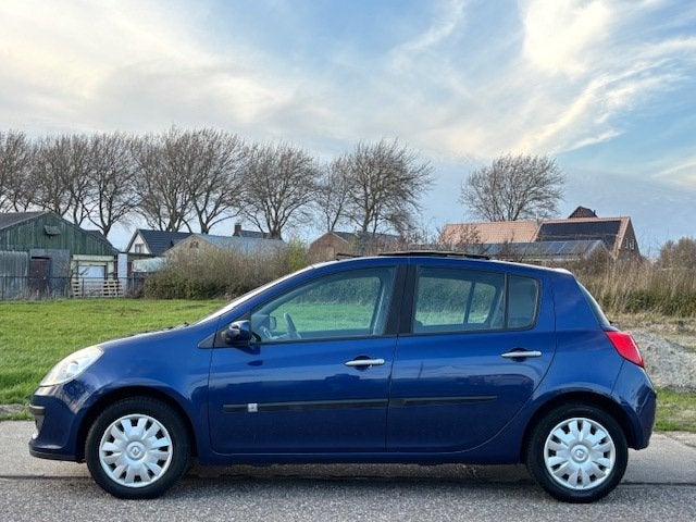 Renault Clio 1.2 TCE Dynamique 5-Drs Airco Electric pakket A, Auto's, Voorwielaandrijving, Gebruikt, Zwart, 4 cilinders