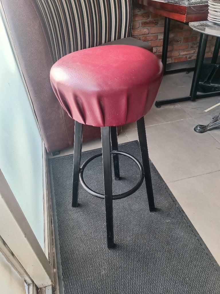 6 x barkruk, 60 tot 90 cm, Ophalen, Hout, Gebruikt