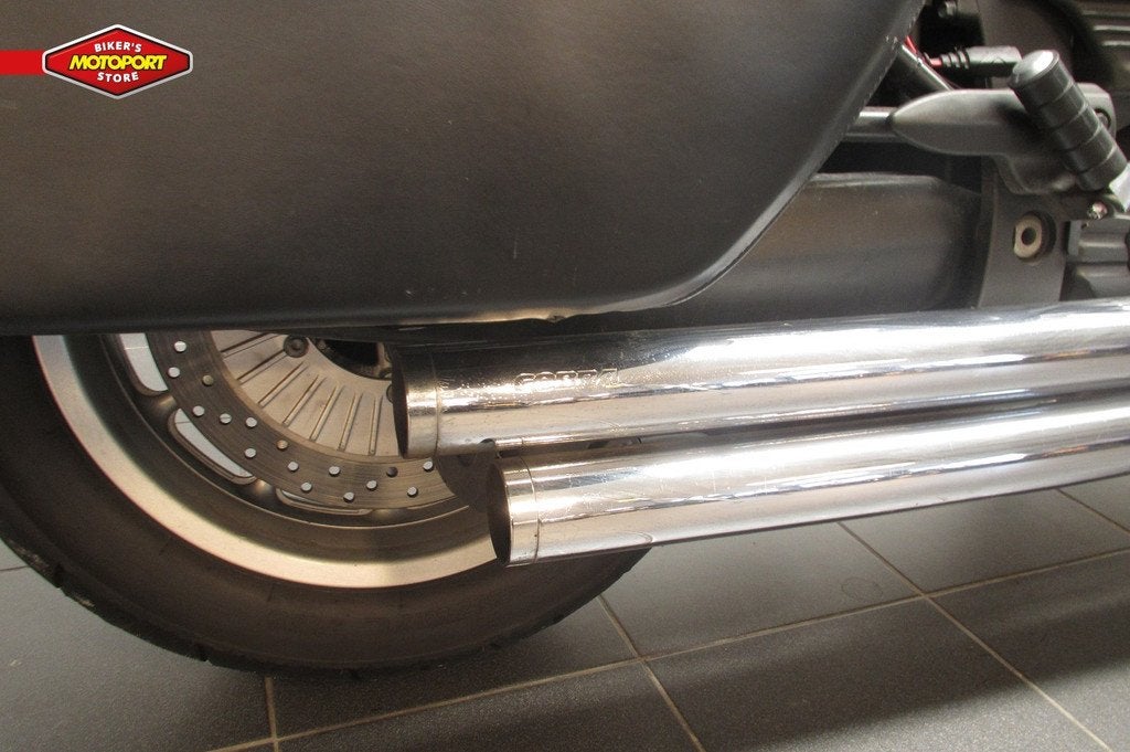 Yamaha XV 1900 A (bj 2016), Motoren, Motoren | Yamaha, Koolhovenlaan 101
1119 NC  Schiphol-Rijk, NL, Klantenservice@yamaha-motor.nl