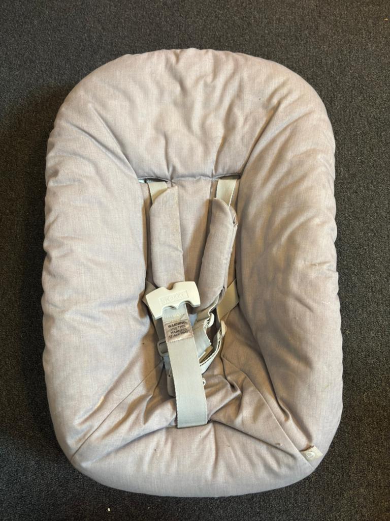 Stokke new born met boog, Ophalen, Stoel(en)