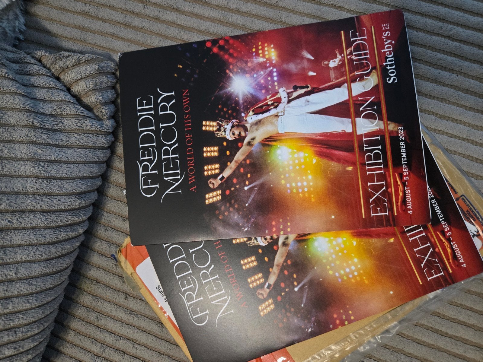 Freddie Mercury Sotheby's Tentoonstellingsgids 2023, Ophalen of Verzenden
