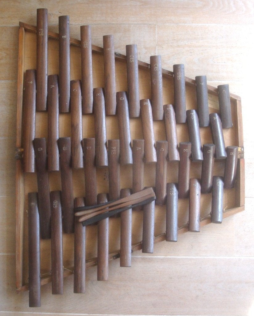 Houten koffer met xylofoon: 36 staven, dus 3 octaven omvatte, Ophalen, Zo goed als nieuw, Melodische percussie
