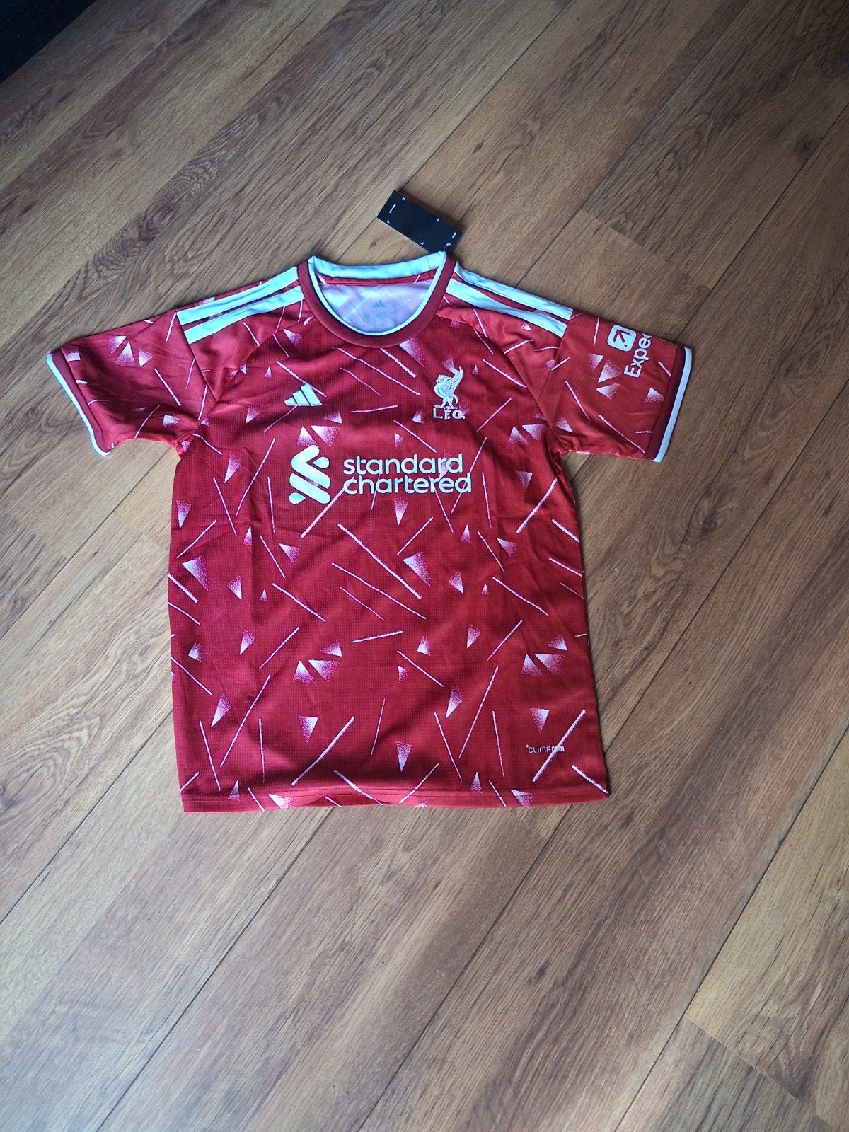 Liverpool tenue maat 158 seizoen 26/27, Maat XS of kleiner, Ophalen of Verzenden, Nieuw, Set