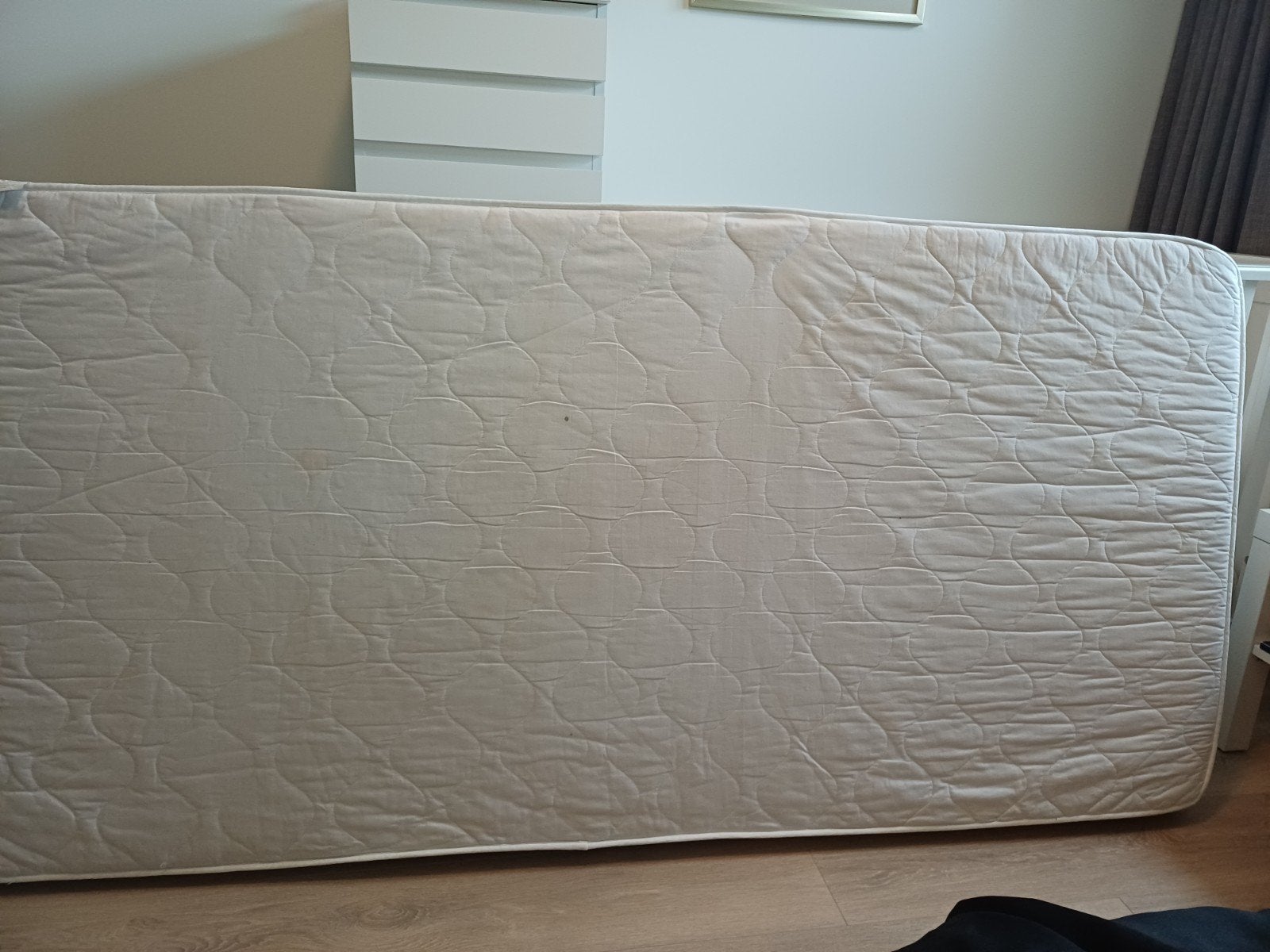 Stevige eenpersoonsmatras (90 X 200) gratis af te halen!, Huis en Inrichting, Ophalen, 90 cm, Eenpersoons, Zo goed als nieuw