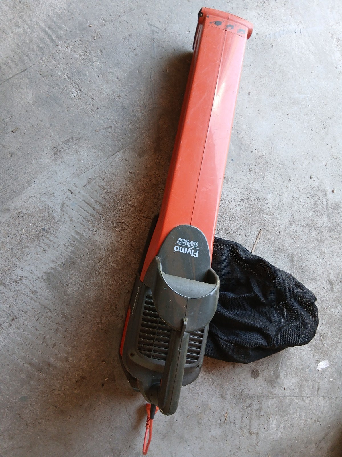 Flymo bladblazer/ zuiger, Ophalen, Gebruikt, Met opvangzak, Handgedragen