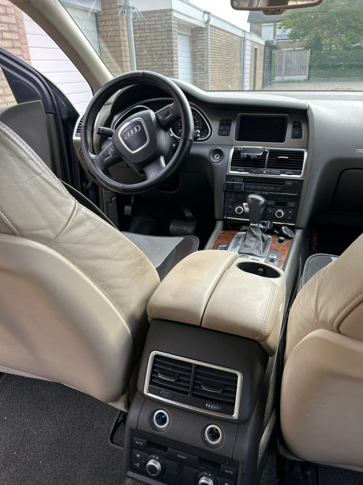 Audi Q7 3.0 TDI Quattro Tiptronic 6/7ST 2006 Grijs, Auto's, Automaat, 232 pk, 2270 kg, Diesel