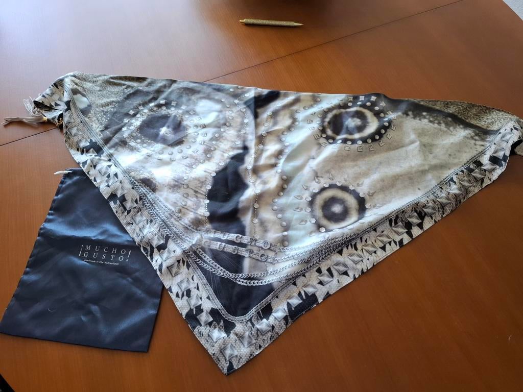 Nieuwe Mucho Gusto sjaal, zijde,met opbergtasje ., Ophalen of Verzenden, Nieuw, Maat 46/48 (XL) of groter, Sjaal