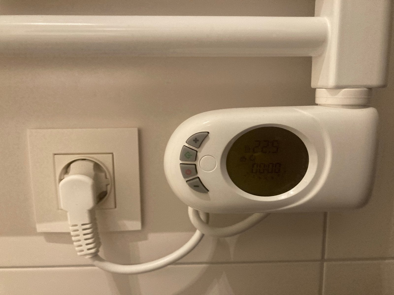 Nieuwe Selmo elektrische handdoekradiator 800W, 124x50 cm, Ophalen, Radiator, Nieuw, Minder dan 60 cm