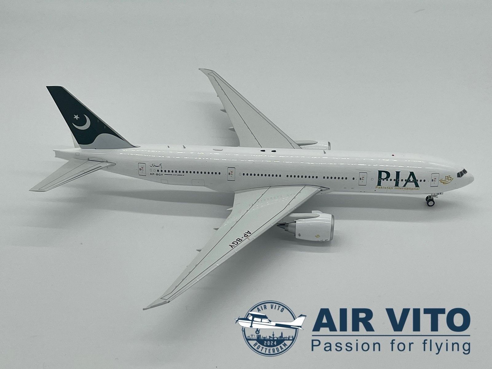 Inflight 200 Boeing 777-240LR PIA Pakistan International Air, Verzamelen, 2992jb, Schaalmodel, Ophalen of Verzenden, Operations@airvito.com