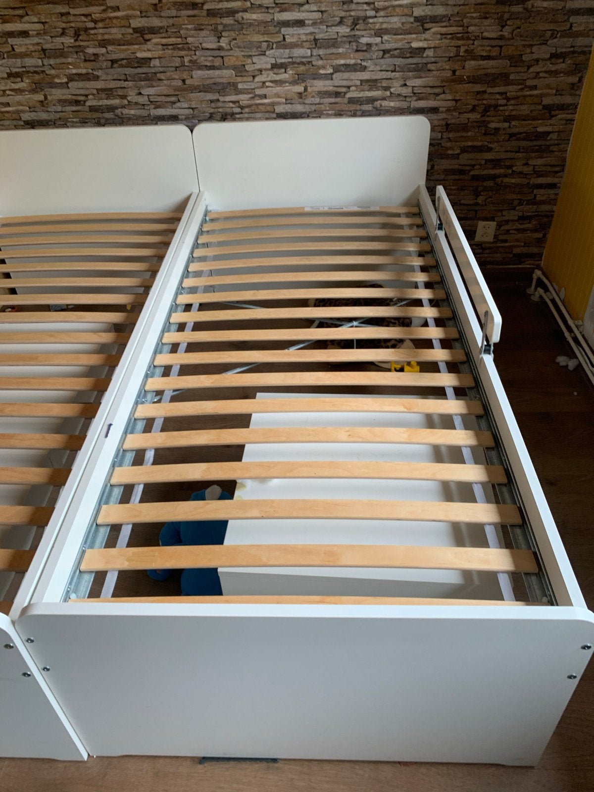 Twee keer bed met lattenbodem - Wit, Ophalen, Gebruikt, 90 cm, Eenpersoons