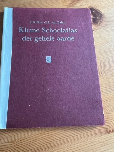 Kleine Schoolatlas der gehele aarde - P.R. Bos - C.L. van Ba, Gelezen, Bosatlas, Ophalen of Verzenden, 1800 tot 2000