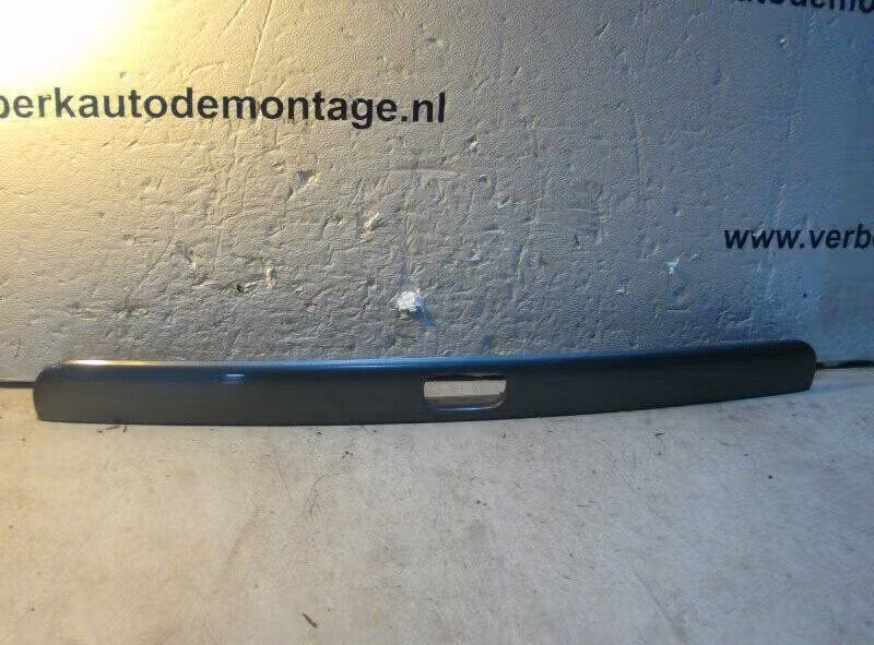 HANDGREEP ACHTERKLEP Volvo S40 (VS) (01-1995/12-2004), Gebruikt, Achterklep, Info@volvocars.com, Ophalen of Verzenden