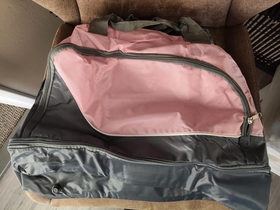 Nieuwe stevige sporttas met schoenenvak en extra ritsen, Ophalen of Verzenden, Nieuw, Unisex volwassen