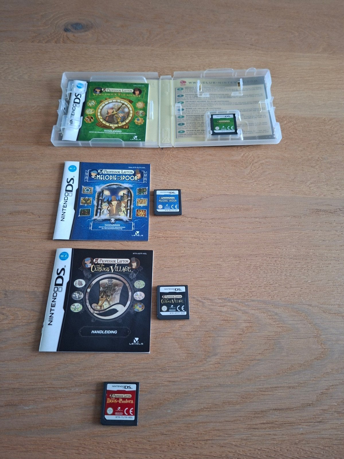 professor layton 4 spellen voor de nitendo ds, Spelcomputers en Games, Puzzel en Educatief, 1 speler, Ophalen of Verzenden, Zo goed als nieuw