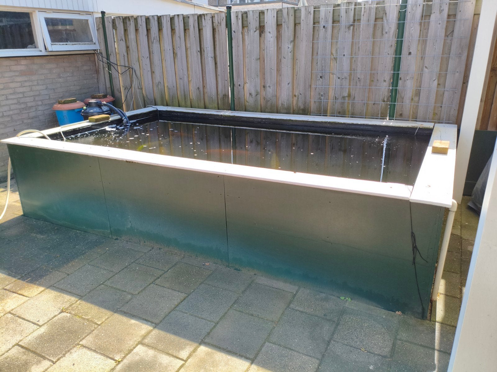 HDPE Vijverbak 4000L incl. pomp en filter, Tuin en Terras, Vijvers, Ophalen of Verzenden, Gebruikt