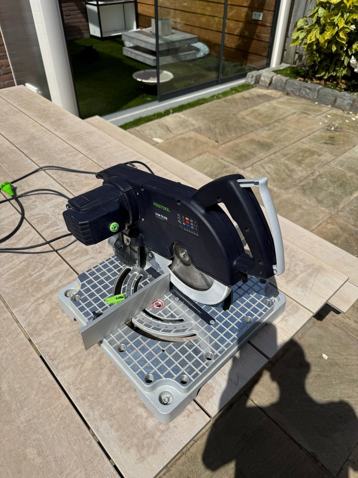 Festool SYM 70 RE afkortzaag incl. blad, z.g.a.n. uit 2022, Doe-het-zelf en Verbouw, Gereedschap | Zaagmachines, Ophalen, 70 mm of meer
