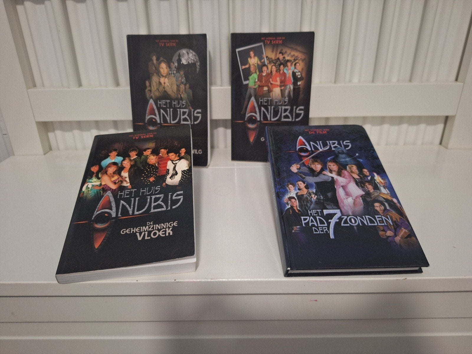 Anubis, Verzenden, Gelezen