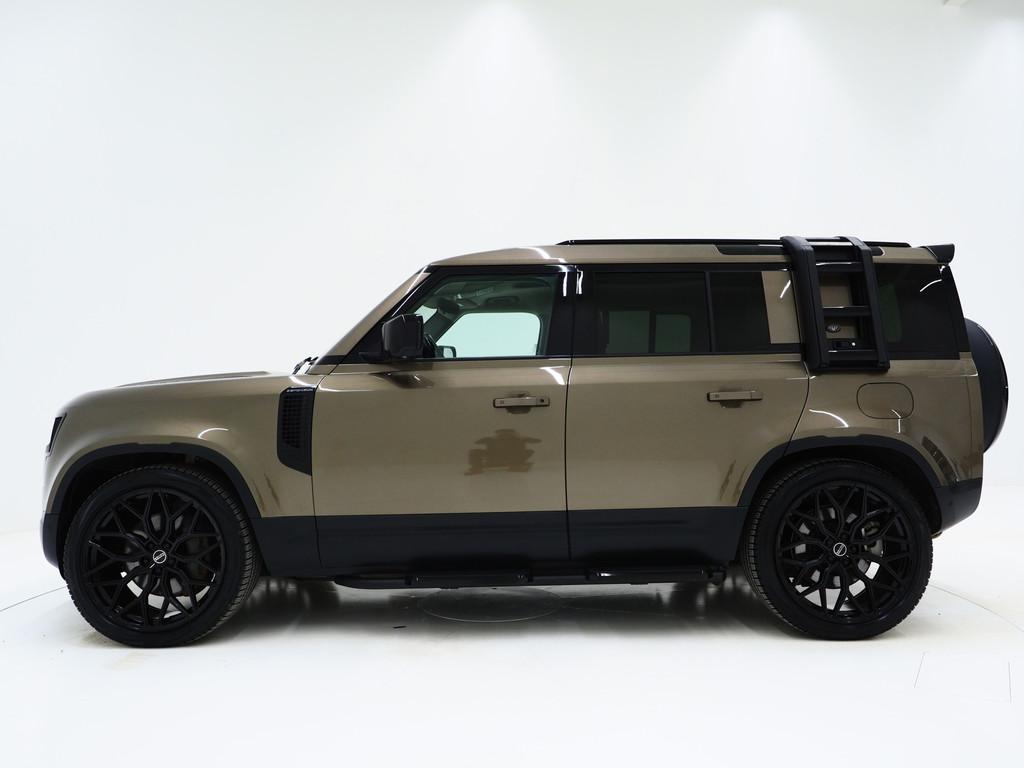 Land Rover Defender 110 2.0 P400e Urban Look | Explorer Pack, Auto's, Land Rover, Automaat, 404 pk, Gebruikt, Beige