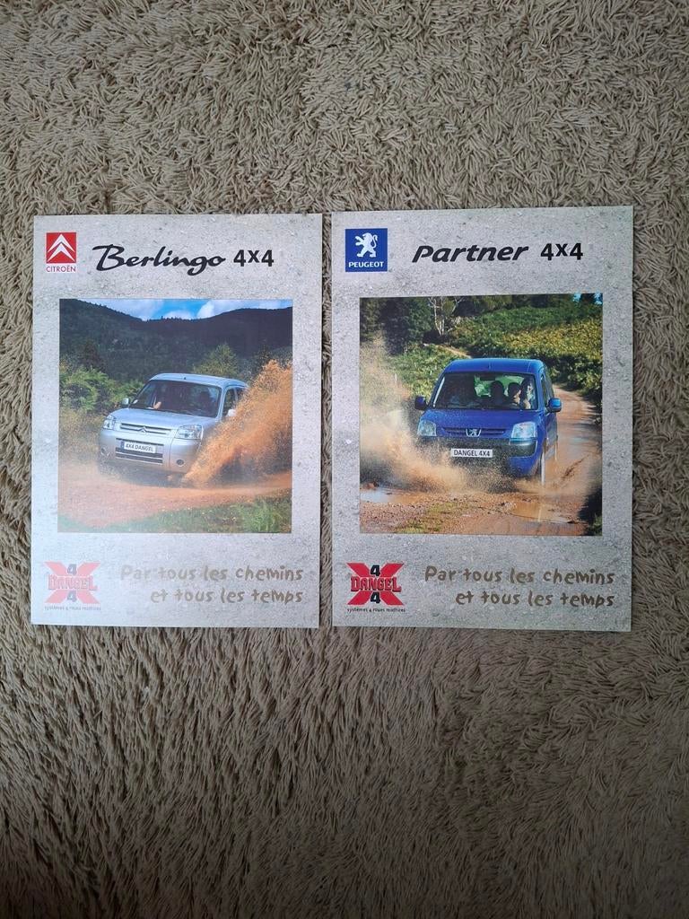 2x autofolder Dangel 4x4, Verzenden, Zo goed als nieuw, Overige merken