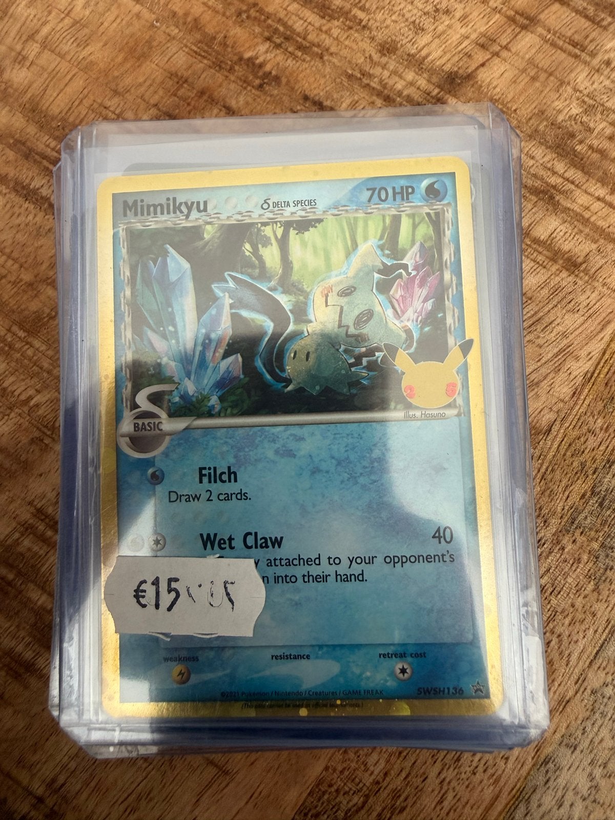 Mimikyu Delta Species Pokemon Kaart SWSH136, Ophalen of Verzenden, Zo goed als nieuw, Losse kaart