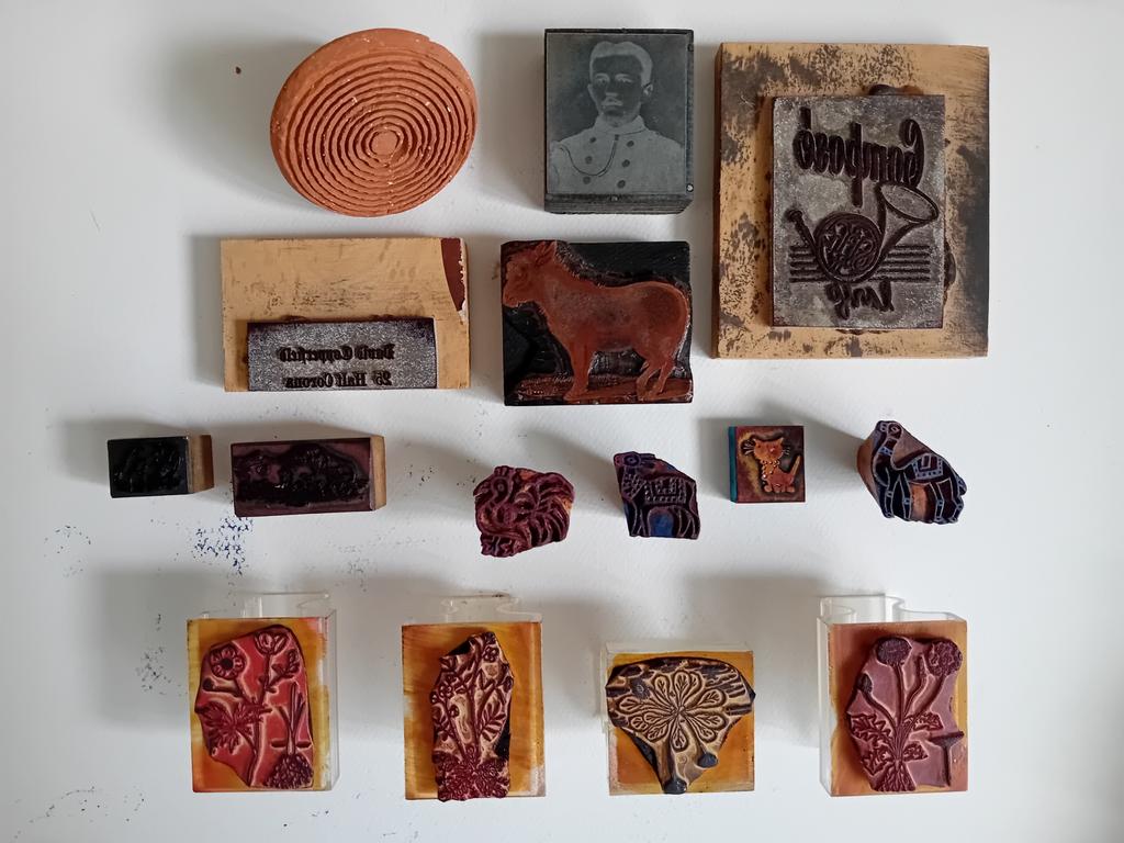Diverse oude stempels, Hobby en Vrije tijd, Stempelen, Verzenden, Gebruikt, Houten stempel