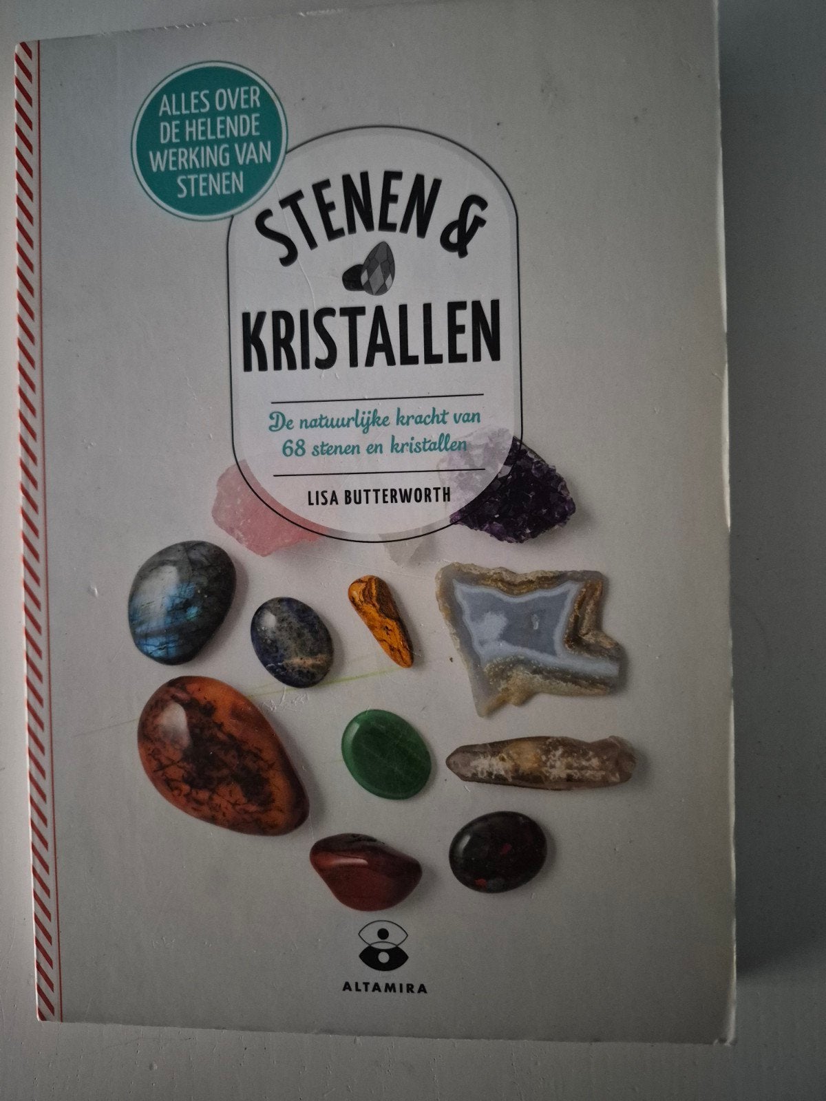 Stenen & Kristallen: Helende werking van 68 stenen, Achtergrond en Informatie, Spiritualiteit algemeen, Lisa Butterworth, Ophalen of Verzenden