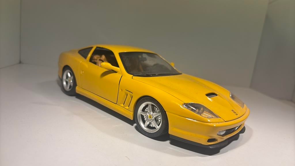 Ferrari 550 Maranello yellow  bburago 1.18, Ophalen of Verzenden, Bburago, A, A