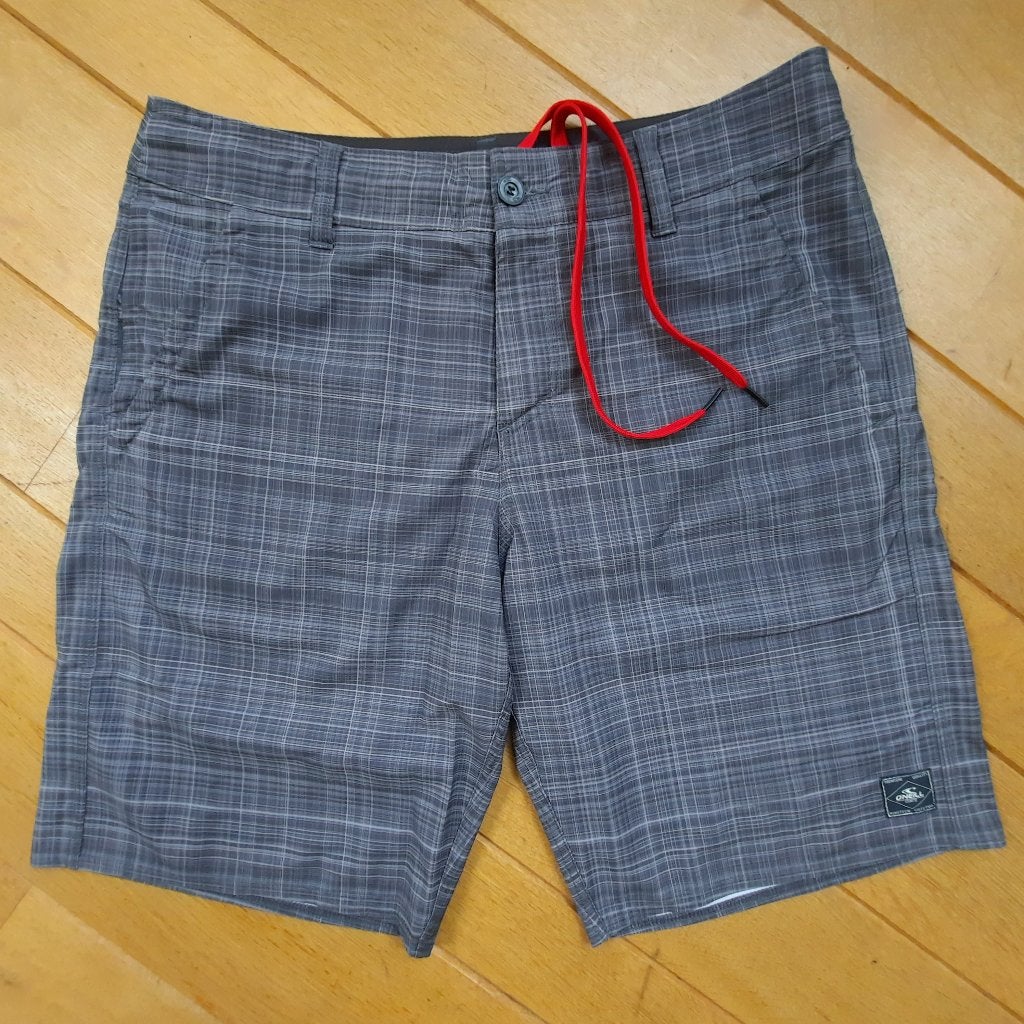 O'Neill bermuda short grijs ruit maat 32 - nieuw -, Kleding | Heren, Badmode en Zwemkleding, Ophalen of Verzenden, Maat 48/50 (M)
