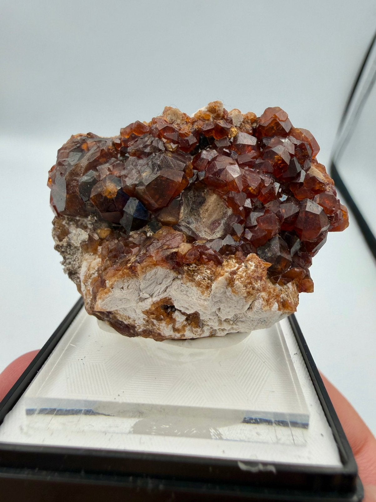 Garnet op feldspar, Ophalen of Verzenden
