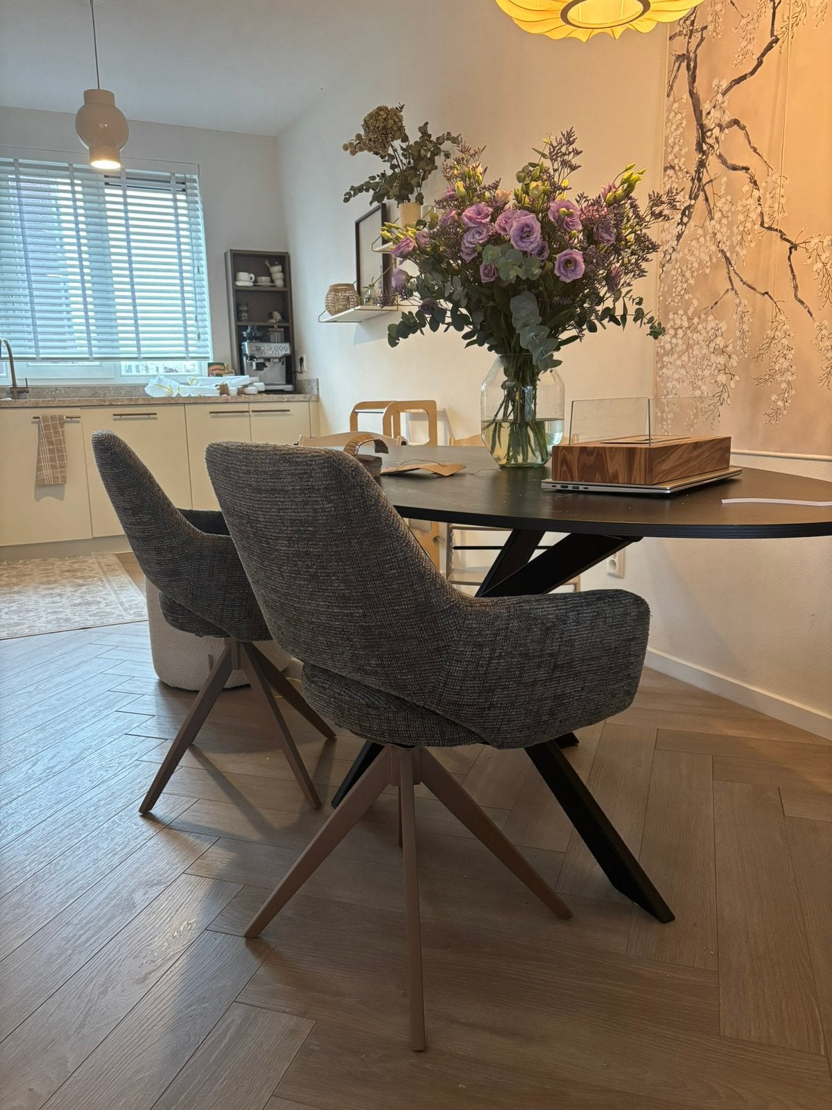 Zo goed als nieuwe Yesper Home draaistoelen, Huis en Inrichting, Ophalen, Twee, Bruin, Zo goed als nieuw