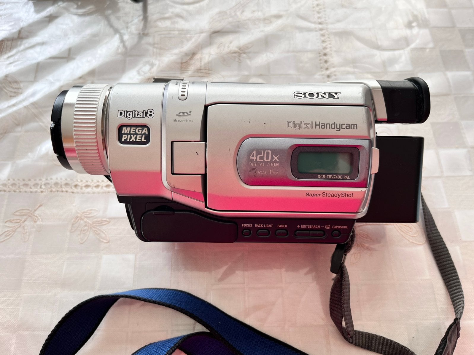 Sony DCR-TRV740E Digital8 Handycam – complete set, Audio, Tv en Foto, Ophalen of Verzenden, Sony, 20x of meer