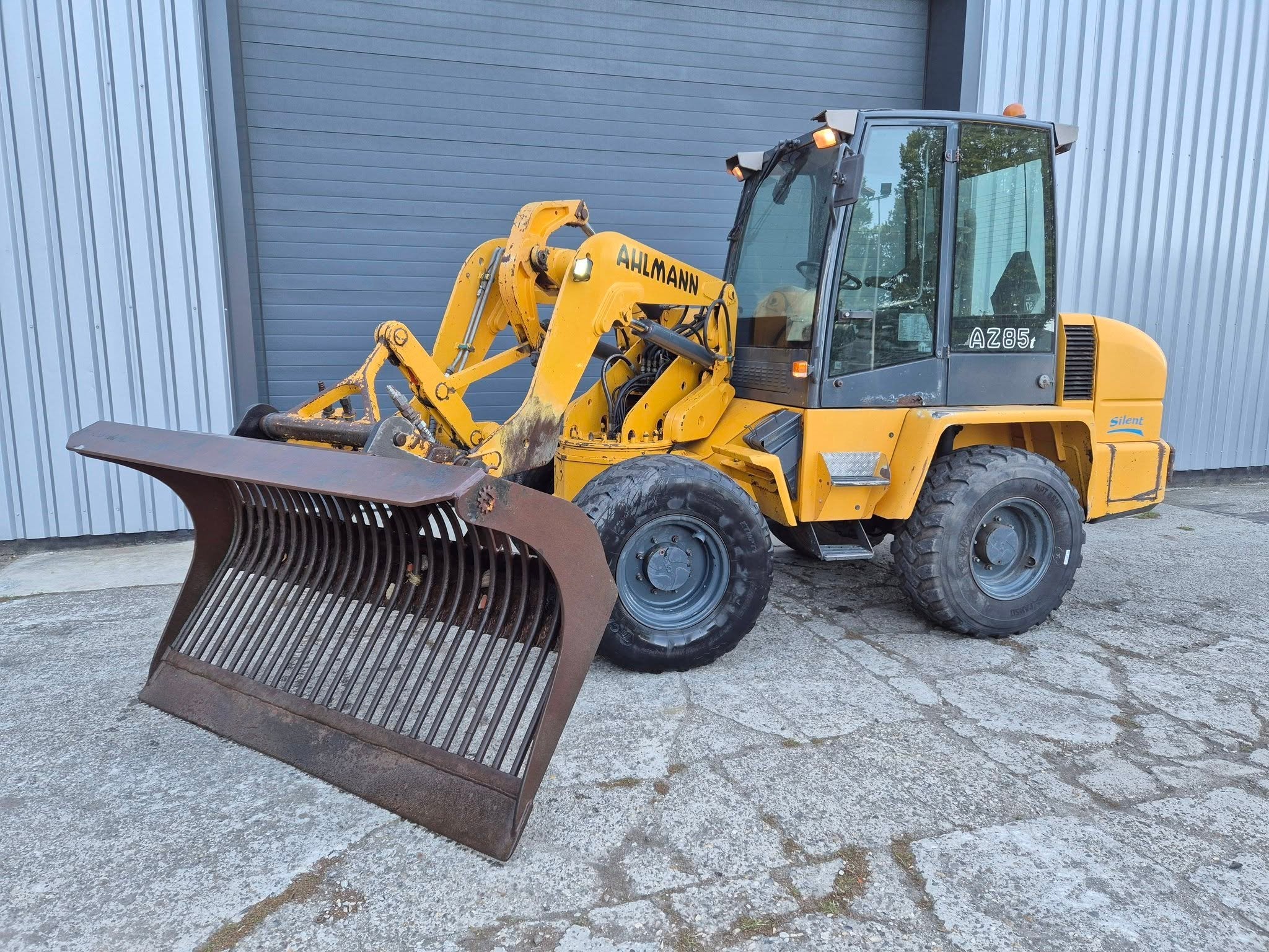 Ahlmann AZ85 Zwenklader Shovel, Zakelijke goederen, Machines en Bouw | Kranen en Graafmachines, Wiellader of Shovel