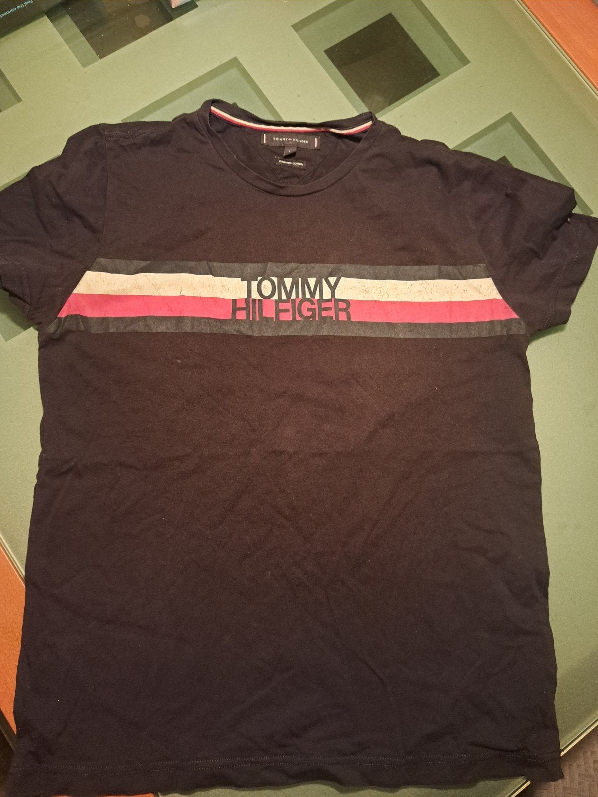 Tommy Hilfinger t-shirt maat L donkerblauw, Kleding | Heren, Maat 52/54 (L), Tommy Hilfiger, Zo goed als nieuw, Verzenden