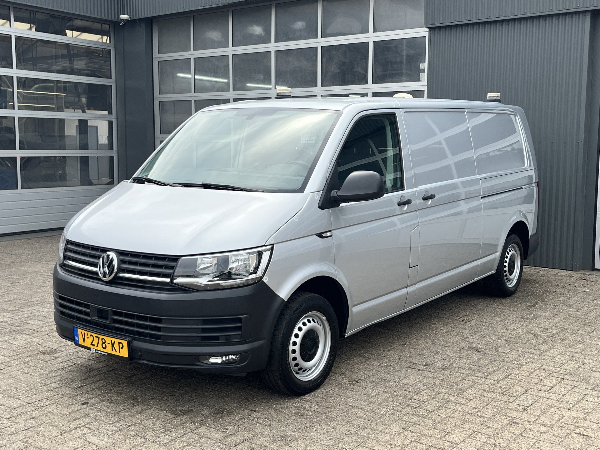 Volkswagen Transporter 2.0 TSI L2H1 Benzine Dubbele Schuifde, Auto's, Voorwielaandrijving, Stof, Gebruikt, 4 cilinders