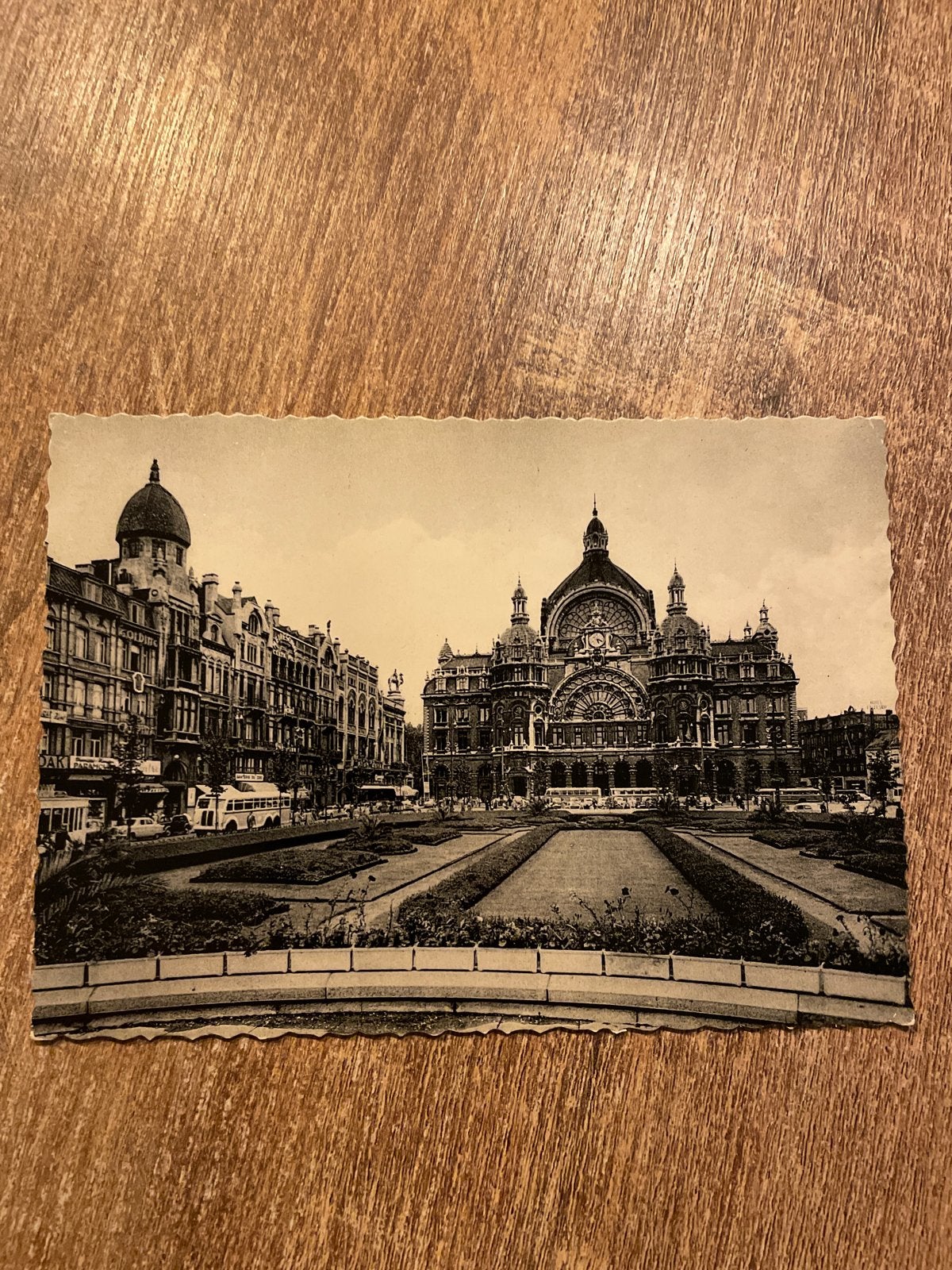 Oude Postkaart Antwerpen Koningin Astridplein en Midd, Verzamelen, Ophalen of Verzenden, Ongelopen, Antwerpen