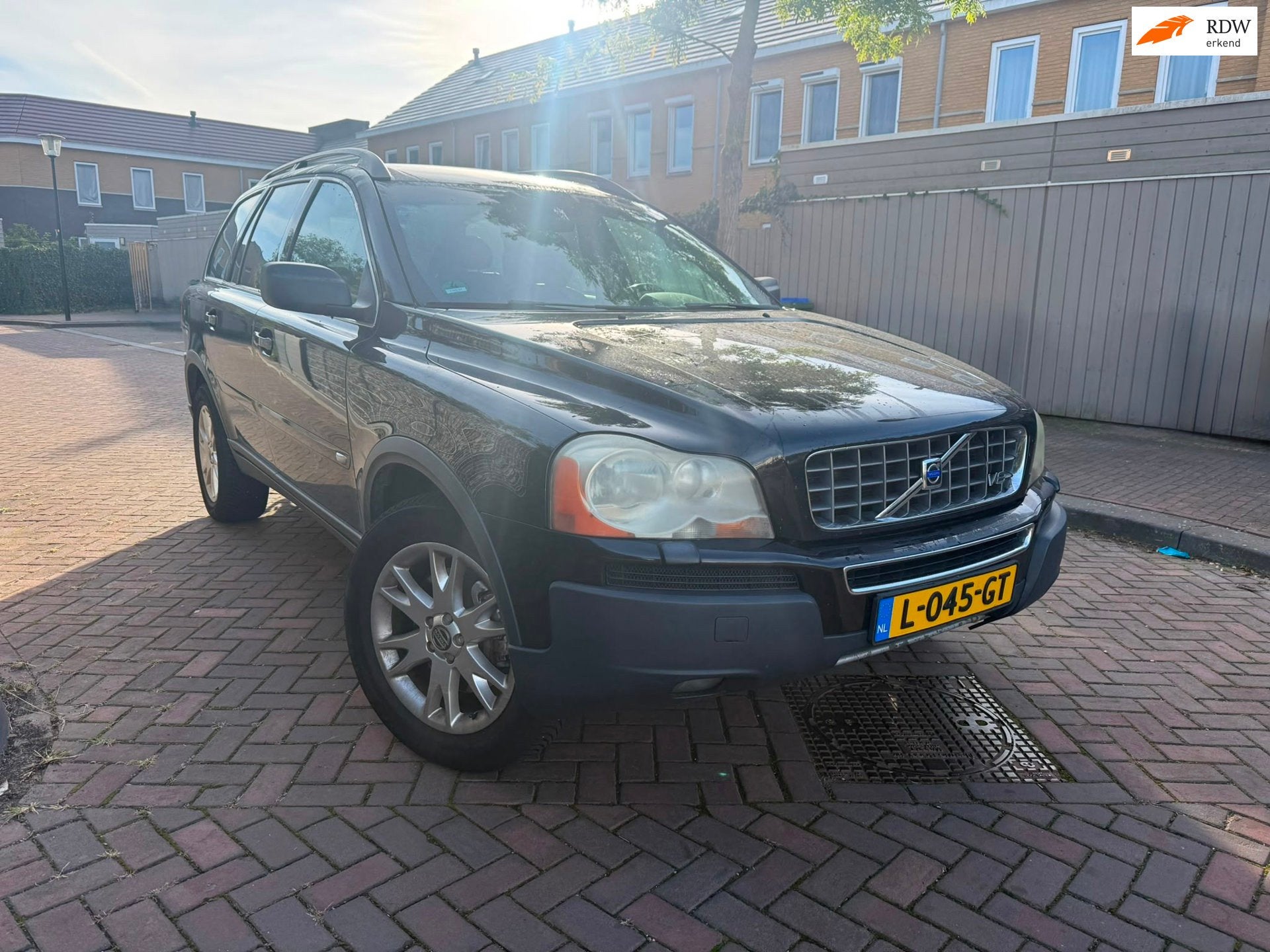 Volvo XC90 4.4 V8 Momentum 5p. *Lekke Koppaking*, Auto's, Gebruikt, 138 €/maand, 316 pk, Zwart