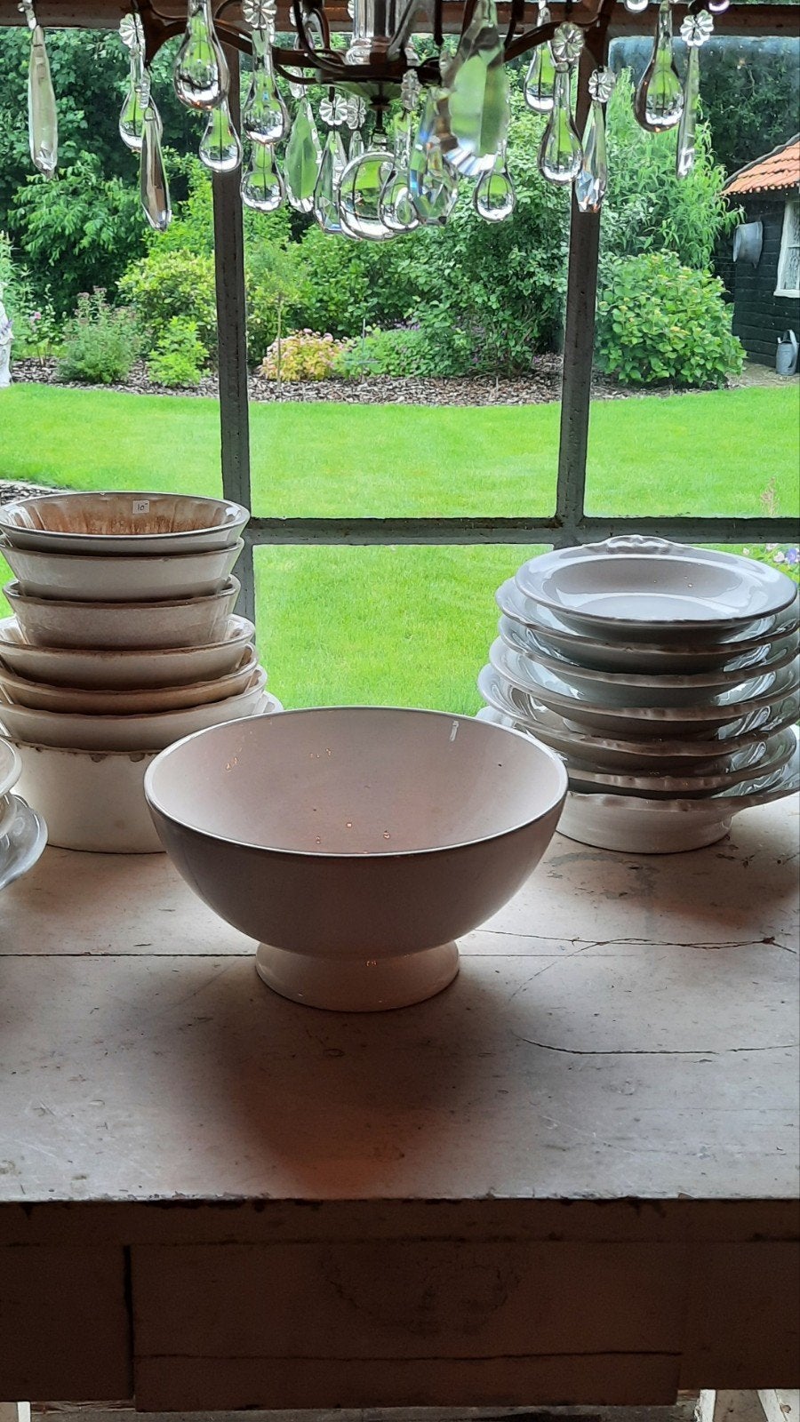 Grote kom op mooie voet (nuzzelspul), Antiek en Kunst, Curiosa en Brocante, Ophalen of Verzenden