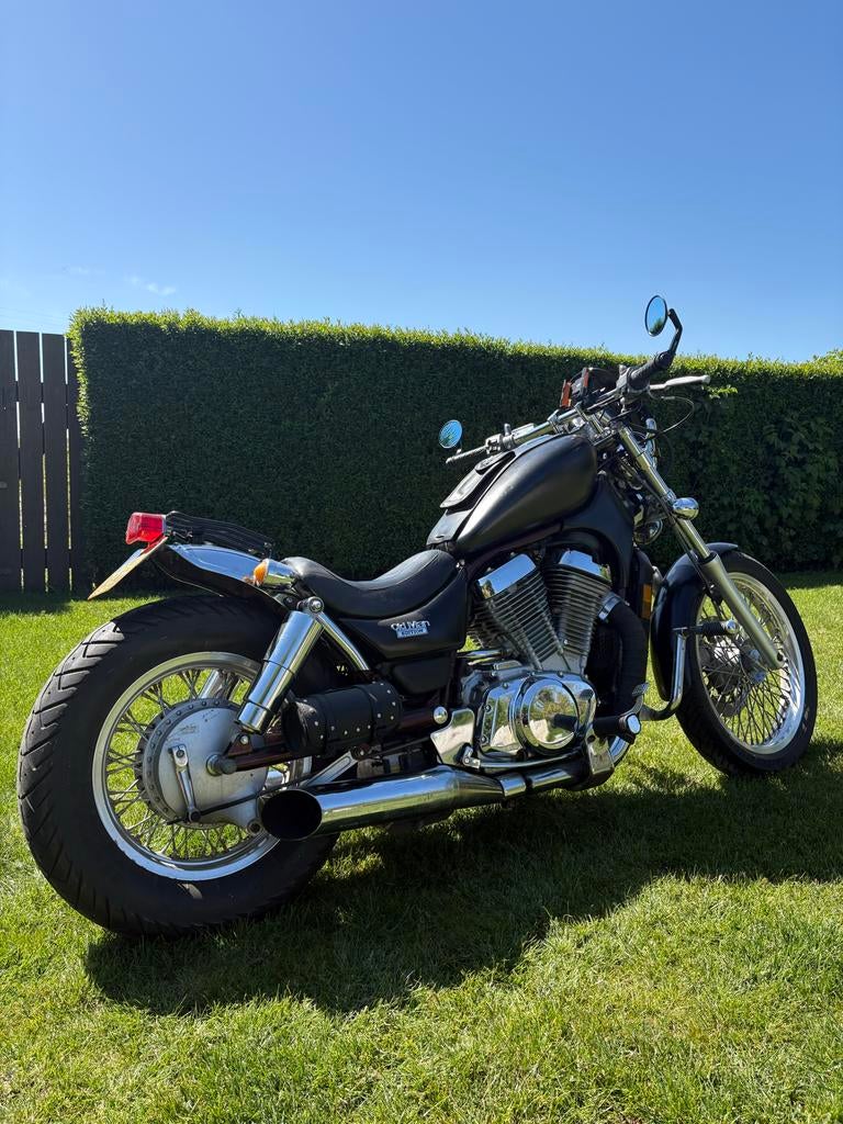 Suzuki Intruder VS700 - Klassieke custom Chopper, Motoren, 2 cilinders, Gebruikt, Particulier, Handgeschakeld