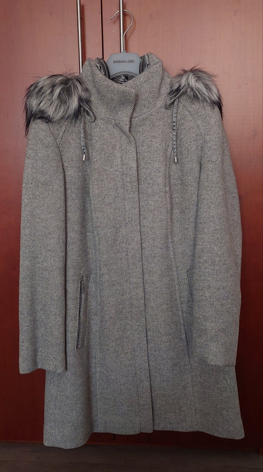 Barbara Lebek winterjas met afneembare bontkraag, Kleding | Dames, Jassen | Winter, Maat 38/40 (M), Nieuw, Ophalen of Verzenden