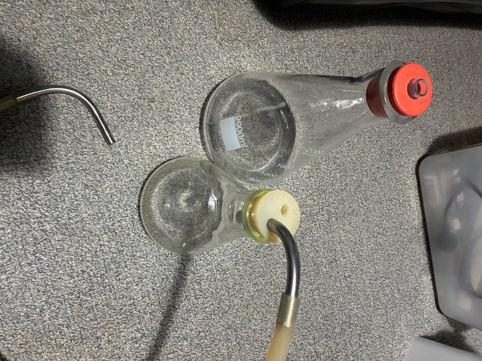 Erlenmeyer kolf met slang en dop - 2000ml, Ophalen of Verzenden
