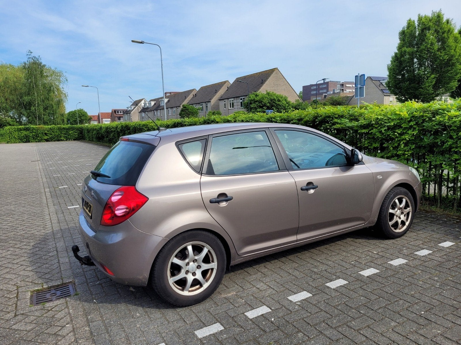 Kia (Pro) Cee d 1.6 Cvvt 2007 Beige, Auto's, Kia, Stof, 1591 cc, 4 cilinders, 1200 kg